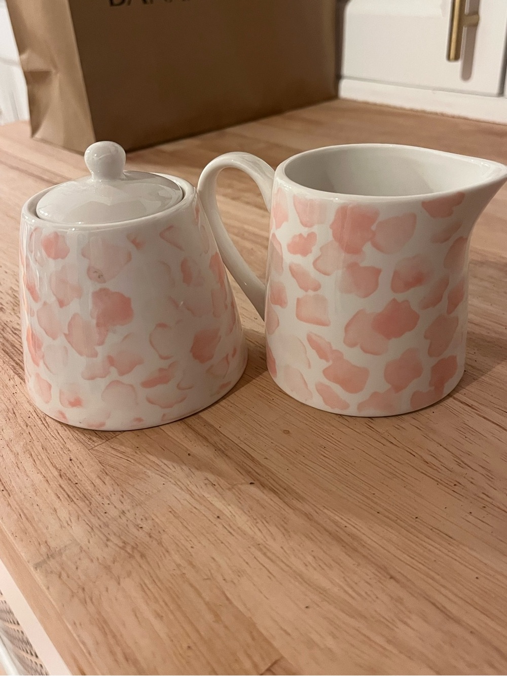 Bread + Butter PETALES cream and sugar set